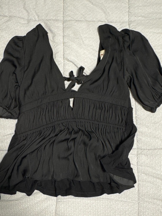 Anthropologie Tops - Anthropologie Black Puff-Sleeve V-Neck Tie-Front Blouse